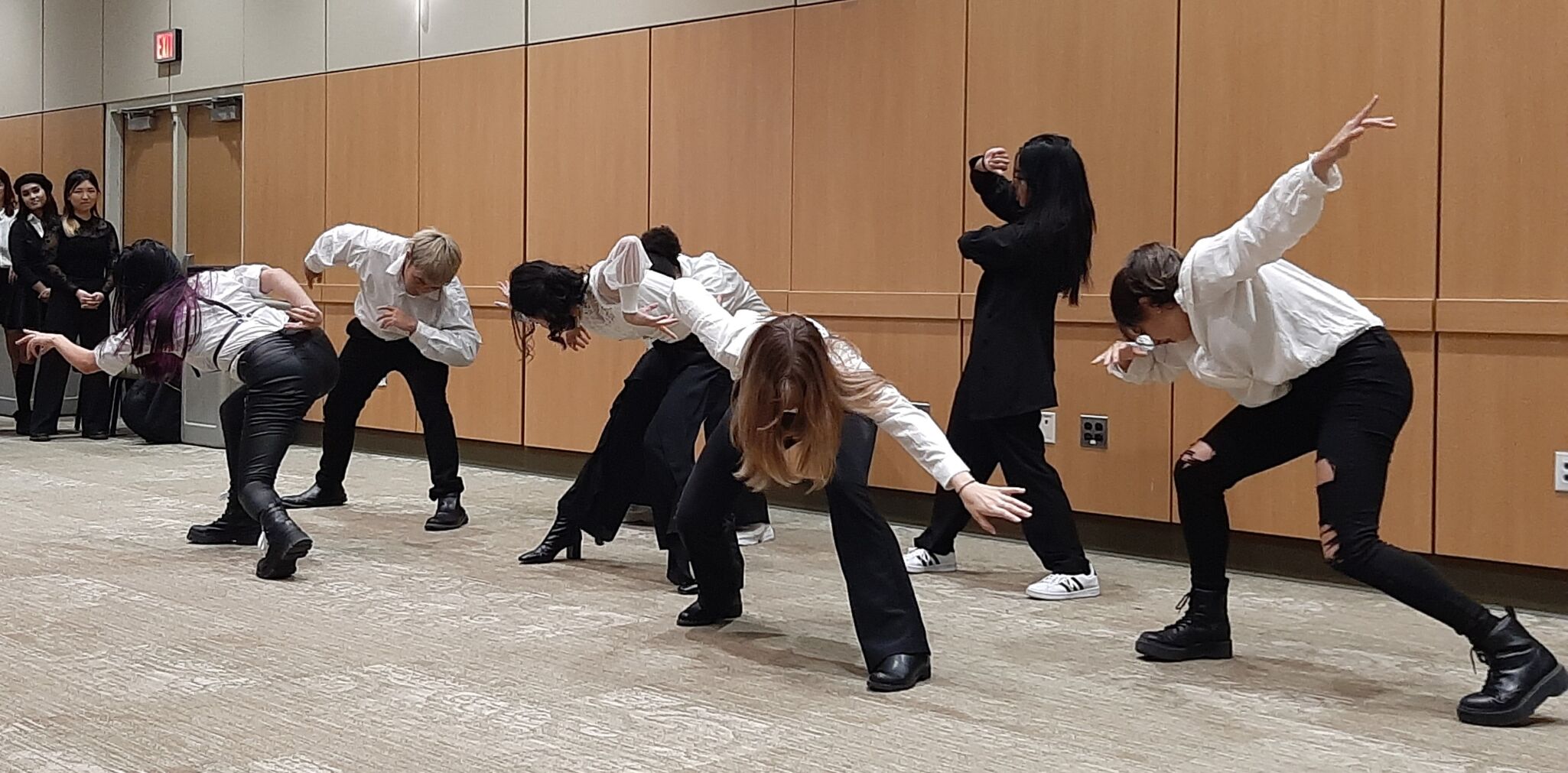 Impulse K-Pop-Tanzgruppe